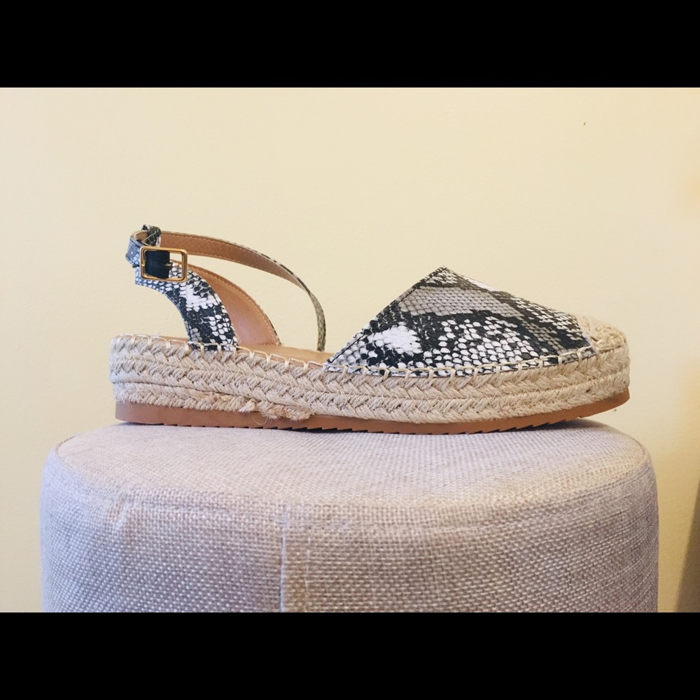 Women’s Top Moda Snakeskin Print Platform Sandal